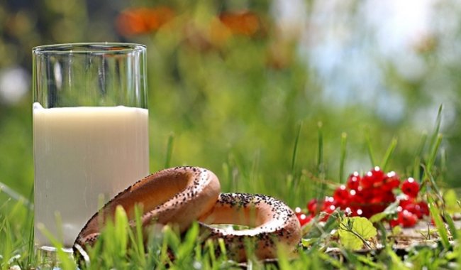 Чем опасно обезжиренное молоко - «Здоровая жизнь»