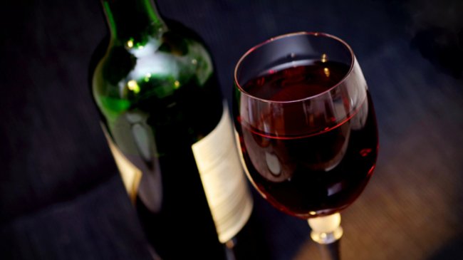 Один маленький бокал вина в день разрушает сердце - «Здоровая жизнь»
