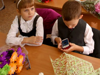 Российские школьники и учителя могут лишиться телефонов на время учебы - «Здоровая жизнь»