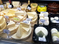 Сыр признан небезопасным продуктом для некоторых людей - «Здоровая жизнь»