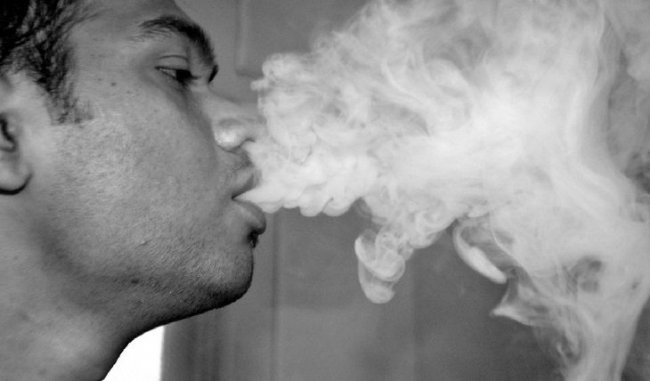 Одежда курильщика провоцирует рак у других - «Здоровая жизнь»