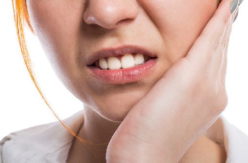 Как избавиться от зубной боли: советы стоматолога - «Здоровая жизнь»