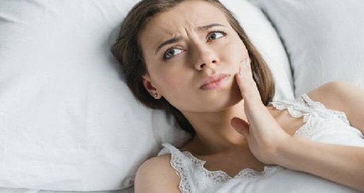 Почему болит челюсть и как избавиться от неприятных ощущений - «Стоматология»