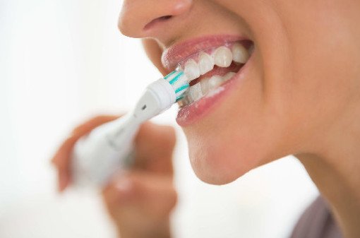 Рекомендации стоматологов: зубы чистить до или после завтрака - «Стоматология»