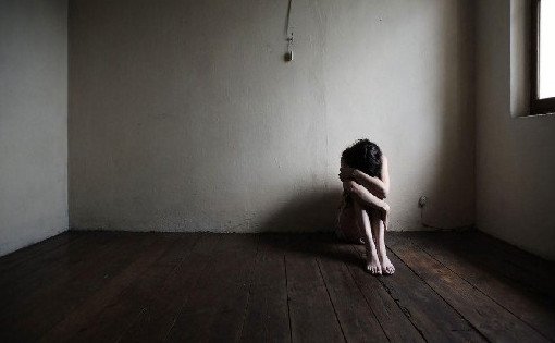 Психологи назвали пять действий, которыми люди обрекают себя на одиночество - «Психиатрия»
