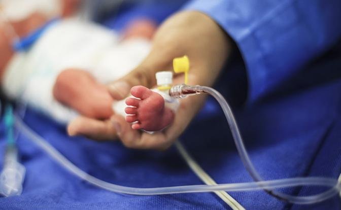 Трагедия в роддоме Новокузнецка, которая потрясет не только Кузбасс, но и Москву: Новый год обернулся массовой гибелью младенцев - Свободная Пресса - Происшествия сегодня. Происшествия за сутки. Сводка происшествий. Россия происшествия. - «Новости Медицин