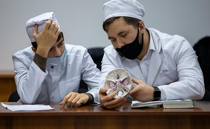 Причуды высшего образрвания: В медвуз - охотно, а вот врачом-специалистом становиться - дураков нет - Свободная Пресса - Новости медицины. Обучение в медвузе. Высшее образование в России - «Новости Медицины»
